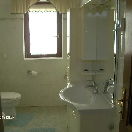 Apartman Andela Labinci Exterior photo