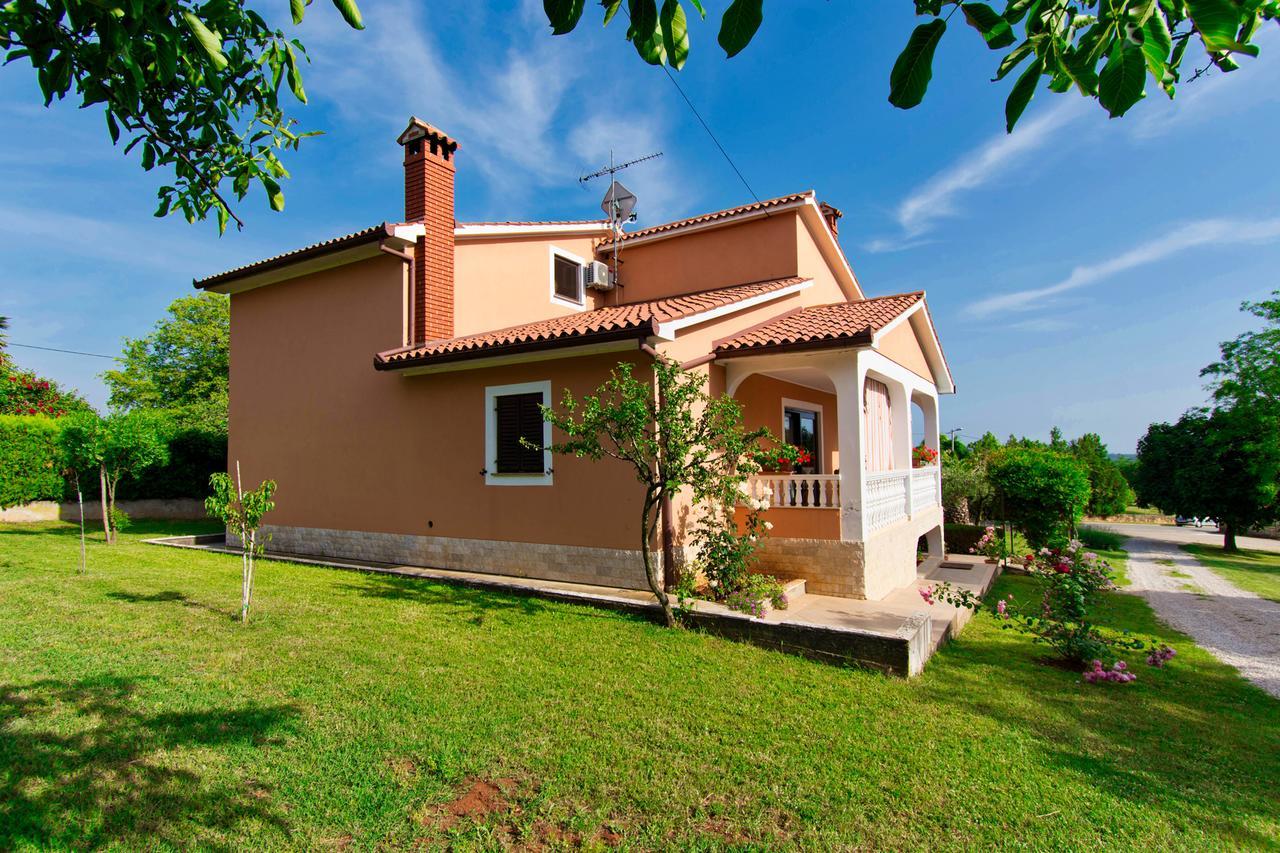 Andela Apartment Labinci